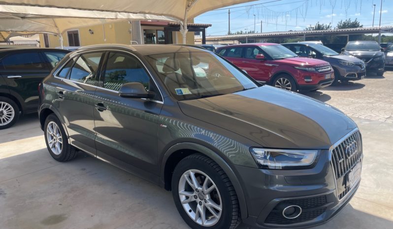 AUDI Q3 2.0 TDI 140CV pieno