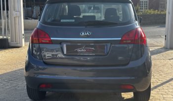 KIA VENGA 1.4benzina COOL 90CV 2017 pieno