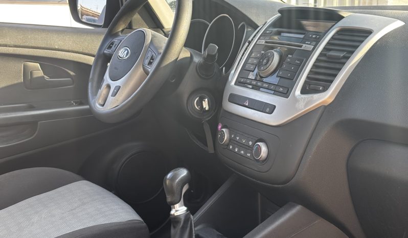 KIA VENGA 1.4benzina COOL 90CV 2017 pieno