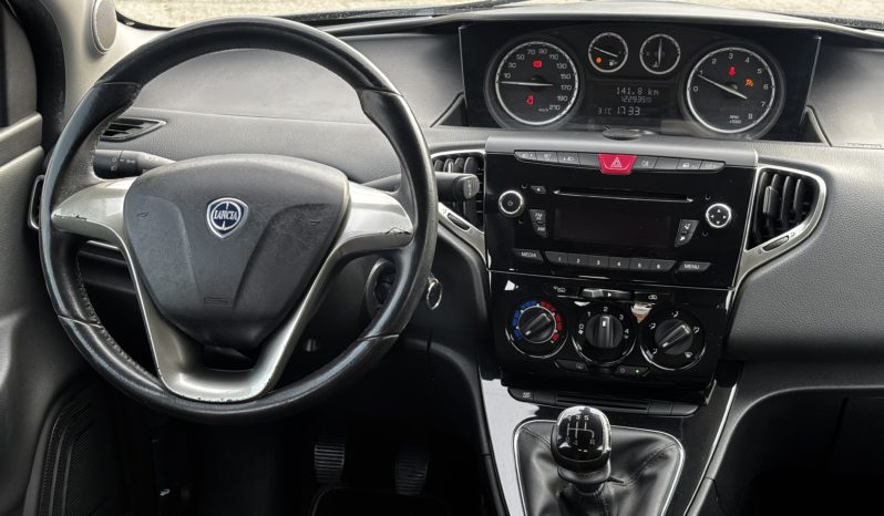 LANCIA YPSILON1.2benzina 69CV Platinum 2013 pieno