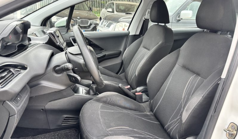 👉PEUGEOT 208 1.4 HDi 68 CV  Allure ⚙️1.4 HDI  50KW 68CV  📅 01/2014 pieno