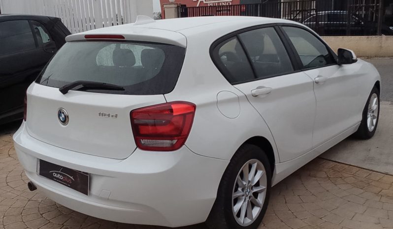 BMW 118D 2011 pieno