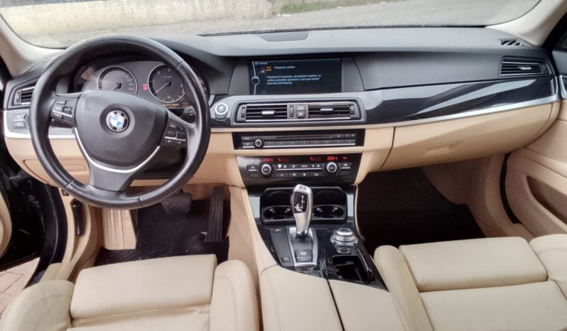 BMW 530D TOURING 2013 pieno