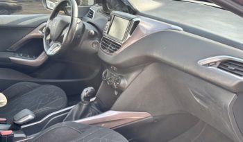 PEUGEOT 2008 pieno