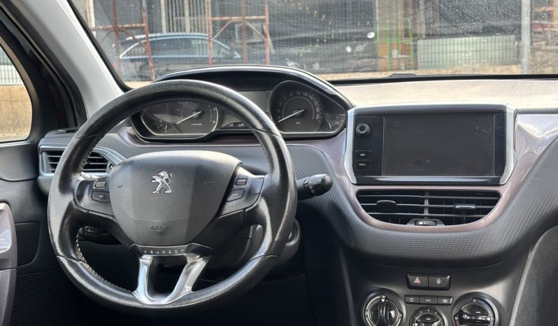 PEUGEOT 2008 pieno