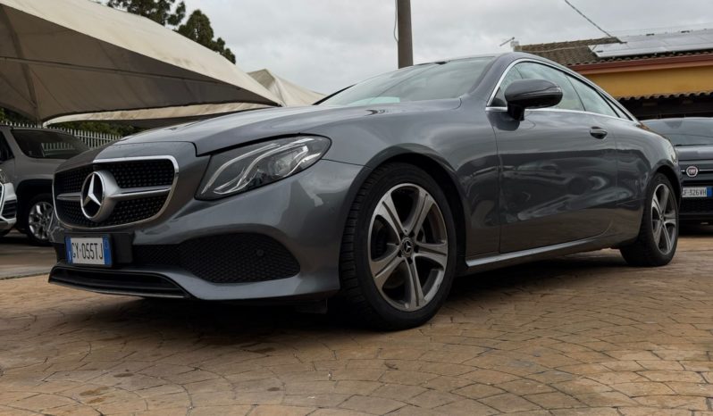 MERCEDES E 220 CDI COUPÈ pieno