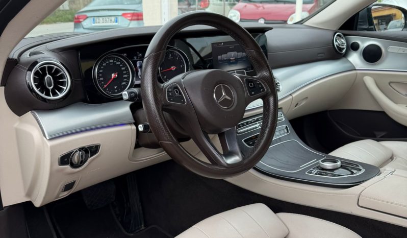 MERCEDES E 220 CDI COUPÈ pieno