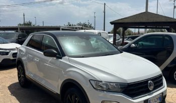 VOLKSWAGEN T-ROC 1.6 DIESEL pieno