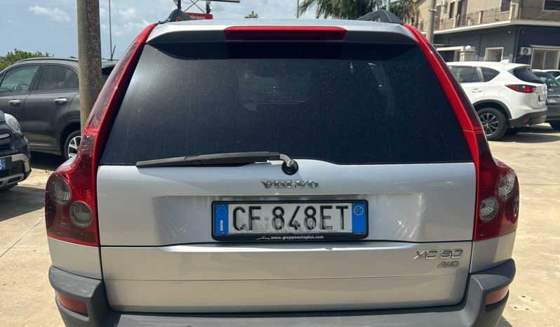 VOLVO XC 90 2.4 DIESEL pieno