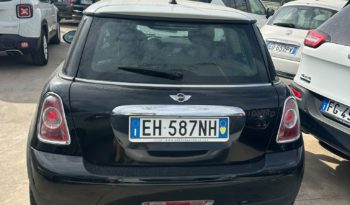 MINI COOPER 1.6 DIESEL pieno