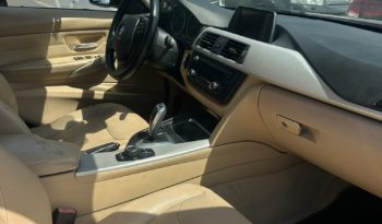 BMW 320D pieno