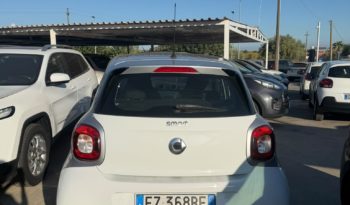 SMART FORFOUR 1.0 BENZ pieno
