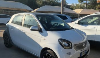 SMART FORFOUR 1.0 BENZ pieno