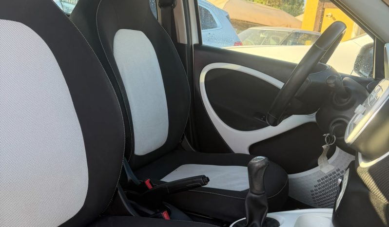 SMART FORFOUR 1.0 BENZ pieno